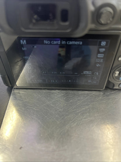 Canon EOS R10 4K UHD 24.2MP RF-S 18-45mm f/4.5-6.3 Mirrorless Camera