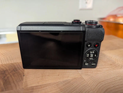 Canon PowerShot G7 X Mark lll - 20.1MP Point & Shoot Digital Camera - Black